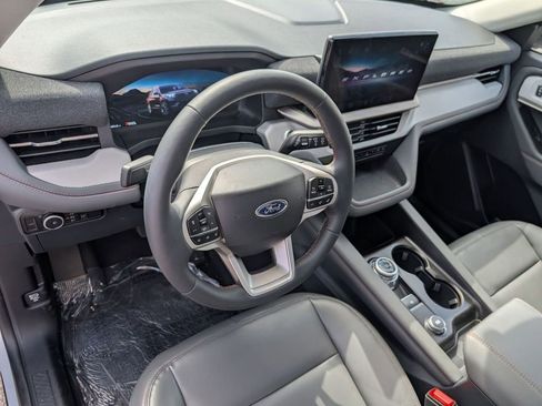 New 2026 Ford Explorer Active w/ Active Comfort Package image 22