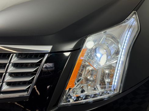 Used 2016 Cadillac SRX Luxury FWD image 10