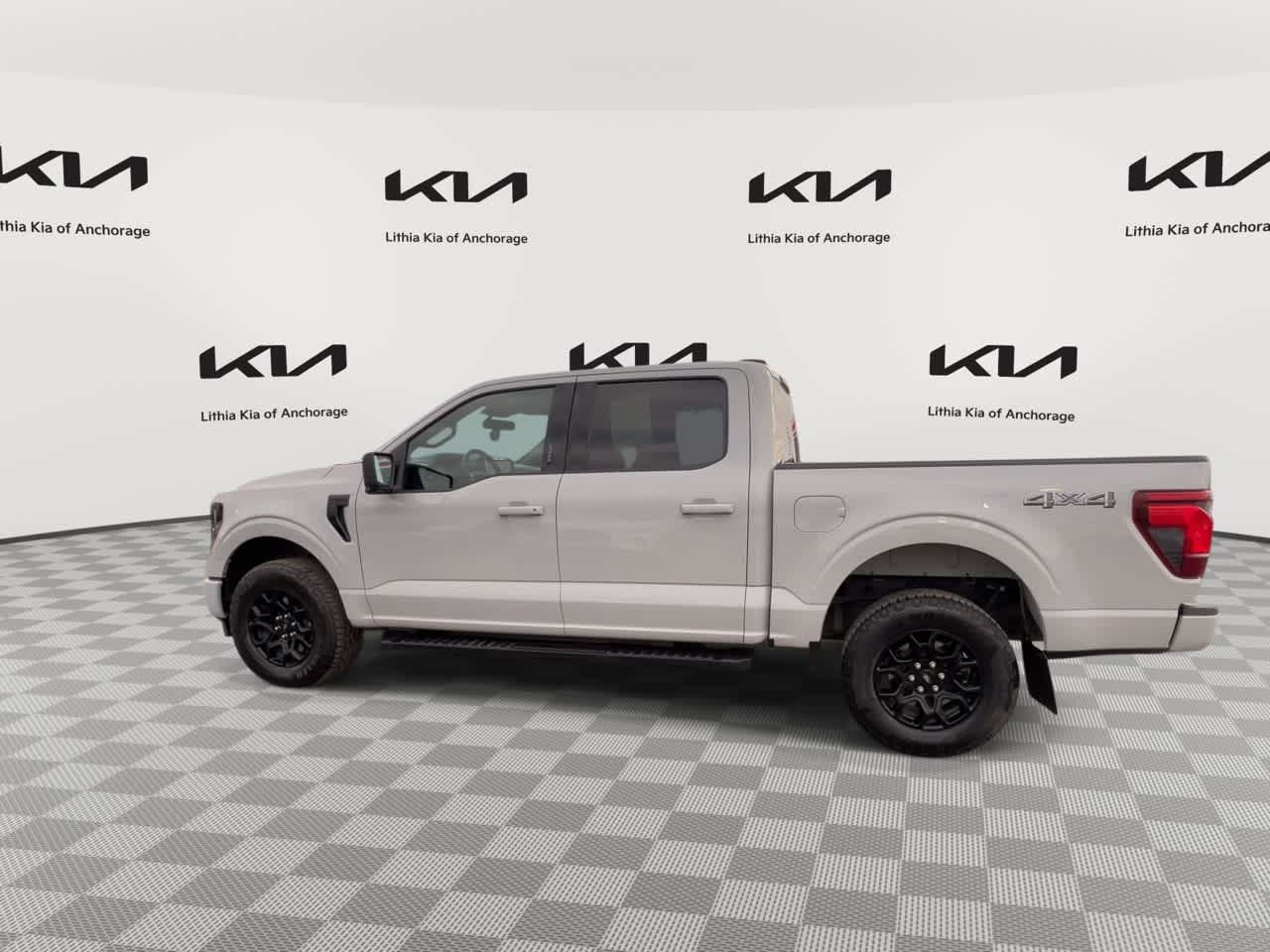 Used 2024 Ford F150 XLT w/ Tow/Haul Package AWD/4WD image 7