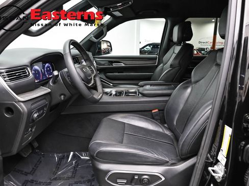 Used 2024 Jeep Wagoneer Series II AWD/4WD image 14