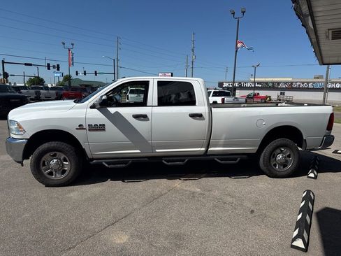 Used 2016 RAM 2500 Tradesman w/ Chrome Appearance Group AWD/4WD image 3