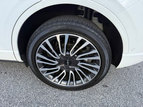 Used 2022 Lincoln Corsair Reserve w/ Equipment Group 201A image 25