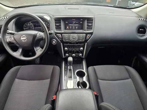 Used 2020 Nissan Pathfinder S FWD image 18