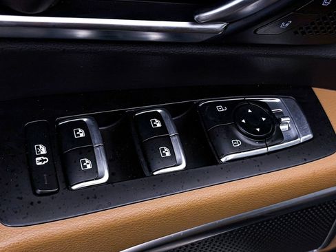 Used 2022 Kia Telluride SX FWD image 19