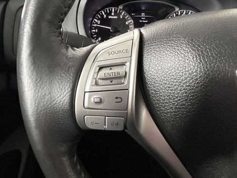 Used 2016 Nissan Altima 2.5 SL w/ Moonroof Package image 17