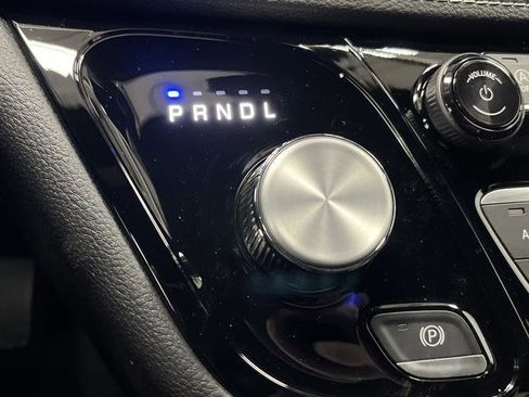 New 2026 Chrysler Pacifica Select image 22