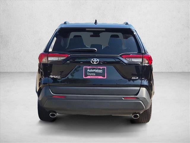 Certified 2025 Toyota RAV4 XLE FWD image 5
