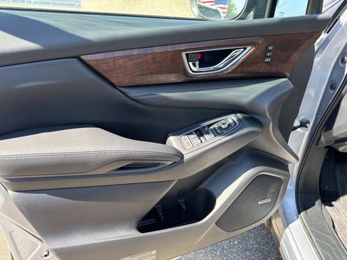 Used 2025 Subaru Ascent Touring image 16