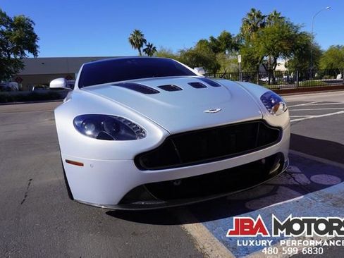Used 2015 Aston Martin V12 Vantage S image 41