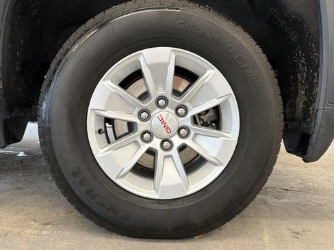 Used 2024 GMC Sierra 1500 Pro w/ Pro Value Package AWD/4WD image 9