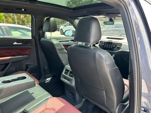Used 2022 Volkswagen Atlas Cross Sport SEL Premium R-Line AWD/4WD image 50