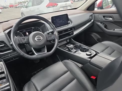 Certified 2023 Nissan Rogue SV w/ SV Premium B Package image 13