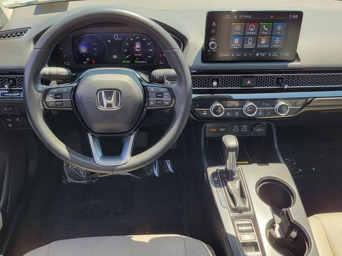 Used 2024 Honda Civic Touring image 5