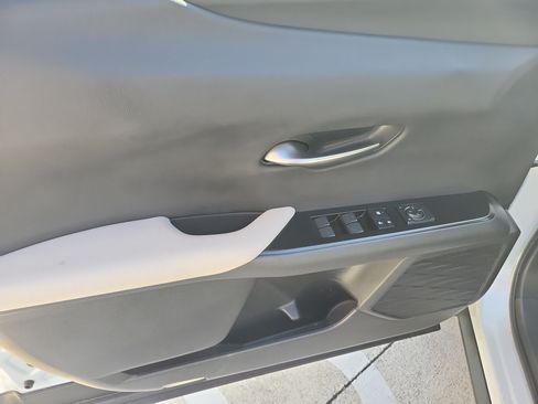 Used 2024 Lexus UX 250h FWD w/ Premium Package image 20