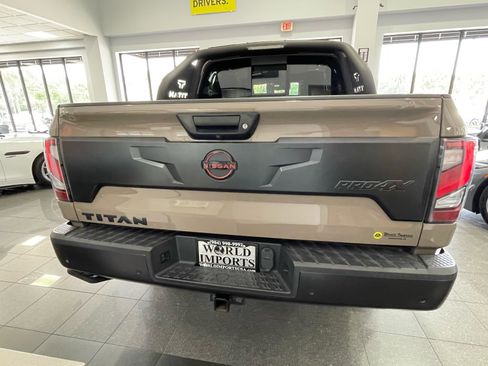 Used 2023 Nissan Titan PRO-4X w/ Pro-4x Convenience Package AWD/4WD image 4