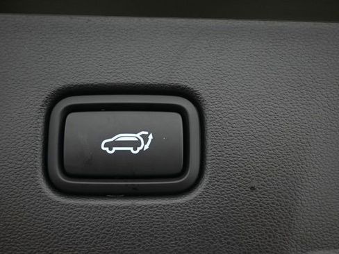 Used 2025 Hyundai Tucson SEL FWD image 16