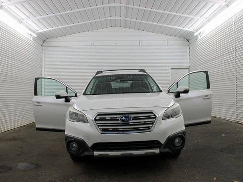 Used 2017 Subaru Outback 2.5i Limited image 8