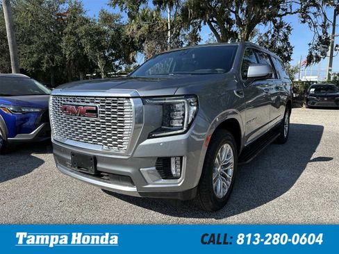 Used 2023 GMC Yukon XL Denali image 1