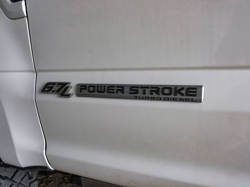 Used 2019 Ford F250 Platinum w/ Platinum Ultimate Package AWD/4WD image 52