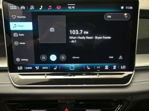 New 2026 Volkswagen Tiguan SE image 3