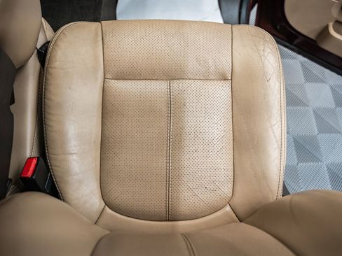 Used 2011 Ford F250 Lariat w/ Chrome Pkg image 35