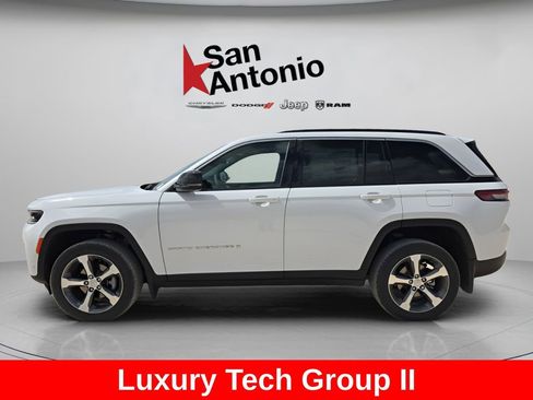 New 2026 Jeep Grand Cherokee Limited w/ Luxury Tech Group II RWD image 5
