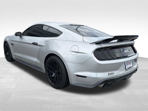 Used 2019 Ford Mustang GT Premium RWD image 7