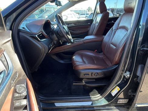 Used 2018 Buick Enclave Avenir w/ Avenir Technology Package image 15