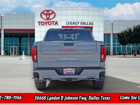 Used 2024 GMC Sierra 1500 Denali RWD image 9