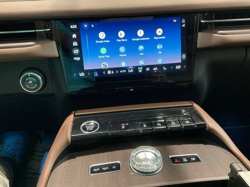 Used 2025 Lincoln Navigator L Reserve AWD/4WD image 18