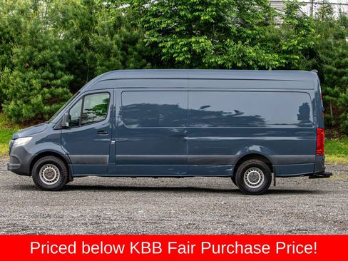 Used 2019 Mercedes-Benz Sprinter 170 image 4