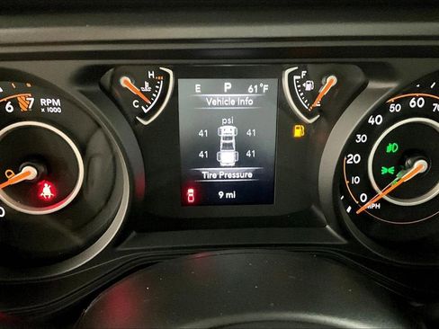 New 2025 Jeep Gladiator Sport image 14