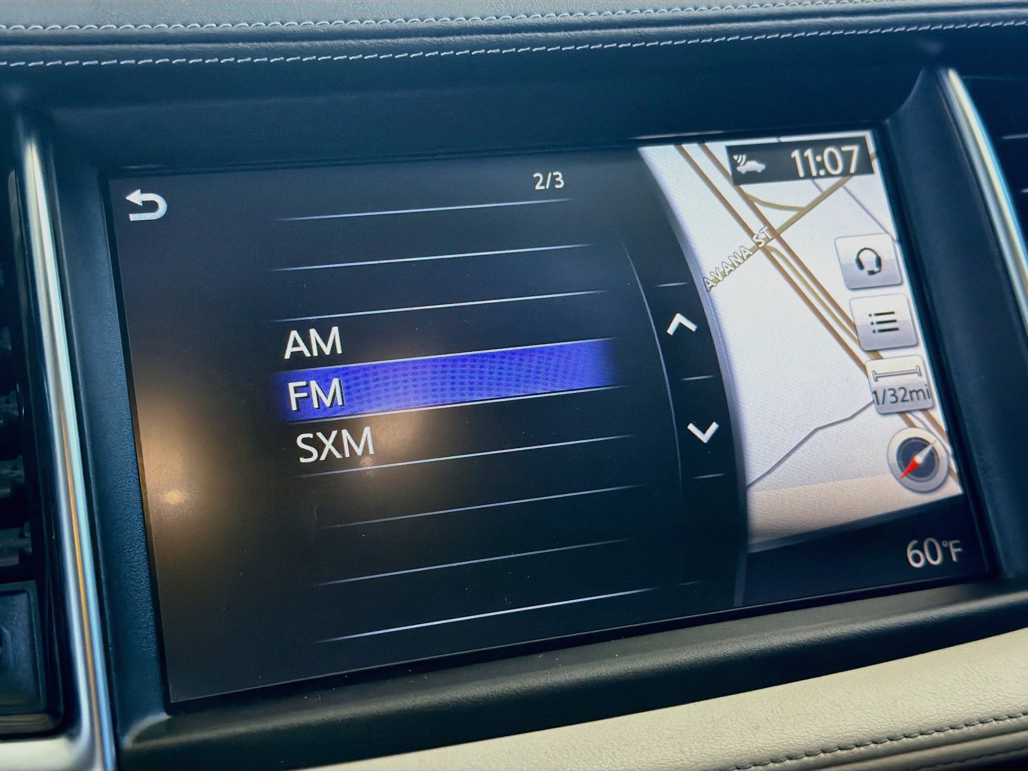 Used 2019 INFINITI QX50 Luxe w/ Navigation Package AWD/4WD image 19