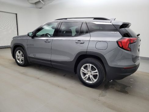 Used 2020 GMC Terrain SLE w/ Driver Convenience Package image 3