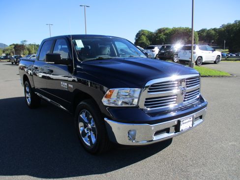 Used 2019 RAM 1500 Big Horn AWD/4WD image 3