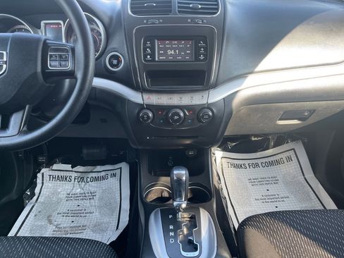 Used 2017 Dodge Journey SE FWD image 23