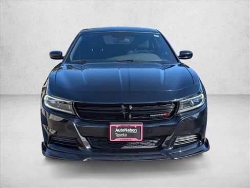 Used 2023 Dodge Charger SXT RWD image 2