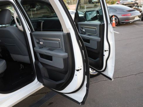 Used 2019 RAM 1500 Big Horn image 37