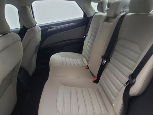 Used 2018 Ford Fusion S FWD image 18