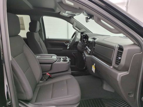 New 2026 Chevrolet Silverado 1500 LT image 18