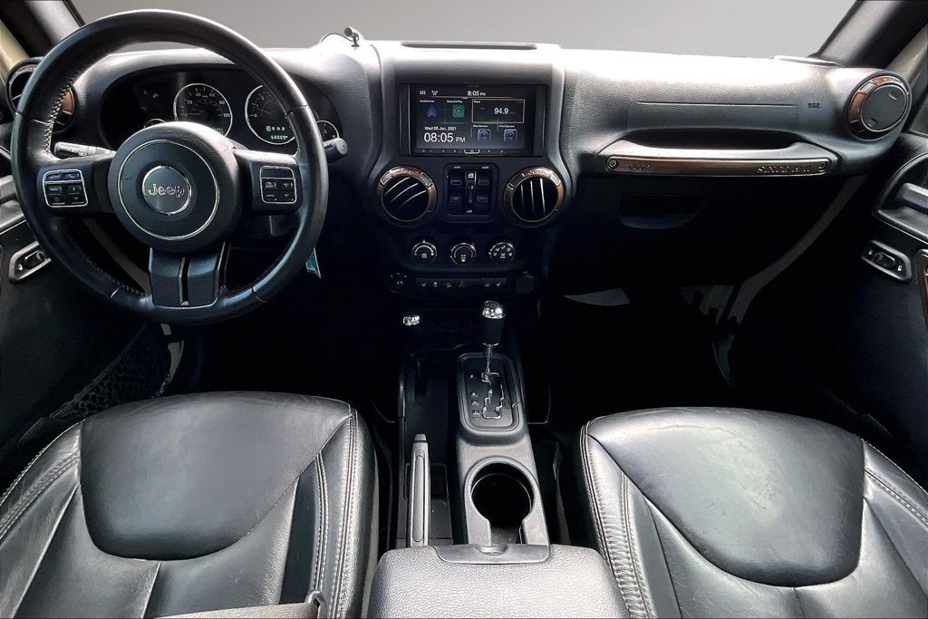 Used 2018 Jeep Wrangler Unlimited Sahara w/ Connectivity Group AWD/4WD image 8