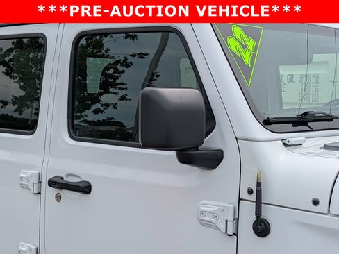 Used 2022 Jeep Gladiator Sport AWD/4WD image 10