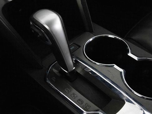 Used 2015 Chevrolet Equinox LTZ image 26