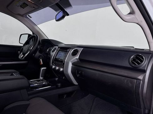 Used 2016 Toyota Tundra SR5 image 28
