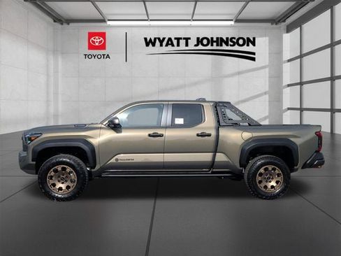 New 2026 Toyota Tacoma 4x4 Double Cab Hybrid image 2