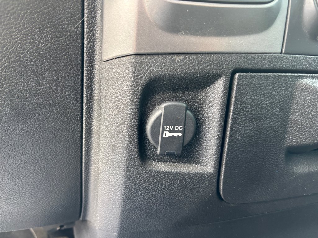 Used 2021 RAM 1500 Classic SLT RWD image 27