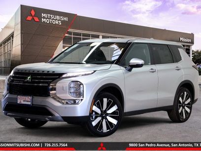 New 2025 Mitsubishi Outlander SE
