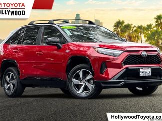 Used 2022 Toyota RAV4 SE w/ Weather & Moonroof Package AWD/4WD video 1