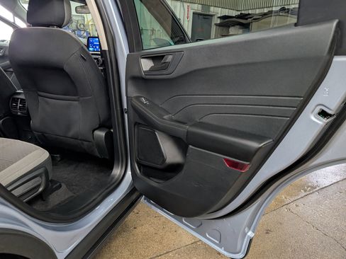 Used 2022 Ford Escape SE w/ Convenience Package image 6