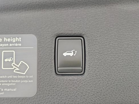 Used 2021 INFINITI QX50 Luxe w/ Appearance Package FWD image 9